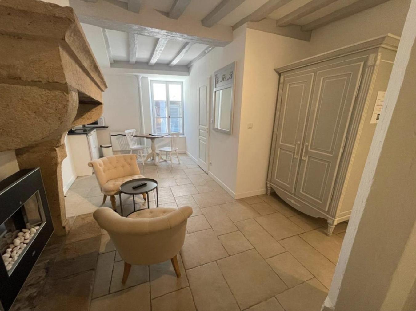 Batisse Paradis- 3 Appartements Calmes Et Elegants Au Centre Historique De Beaune Beaune  Pokoj fotografie