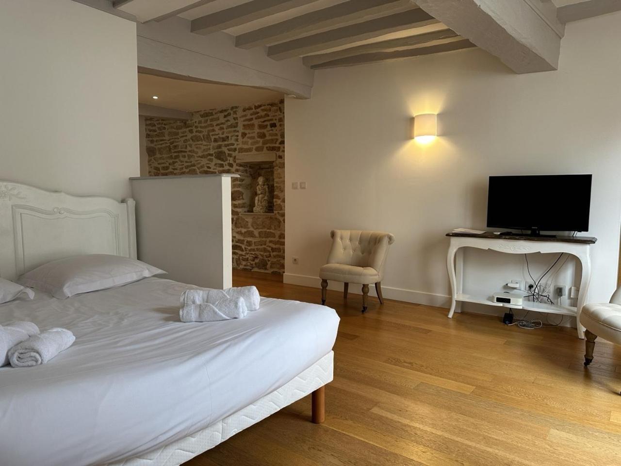Batisse Paradis- 3 Appartements Calmes Et Elegants Au Centre Historique De Beaune Beaune  Exteriér fotografie