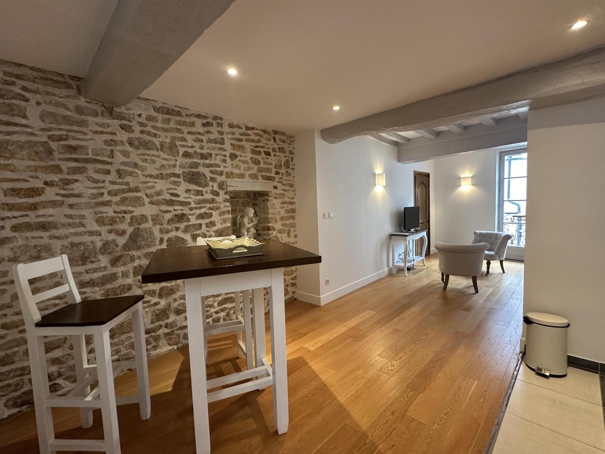Batisse Paradis- 3 Appartements Calmes Et Elegants Au Centre Historique De Beaune Beaune  Pokoj fotografie