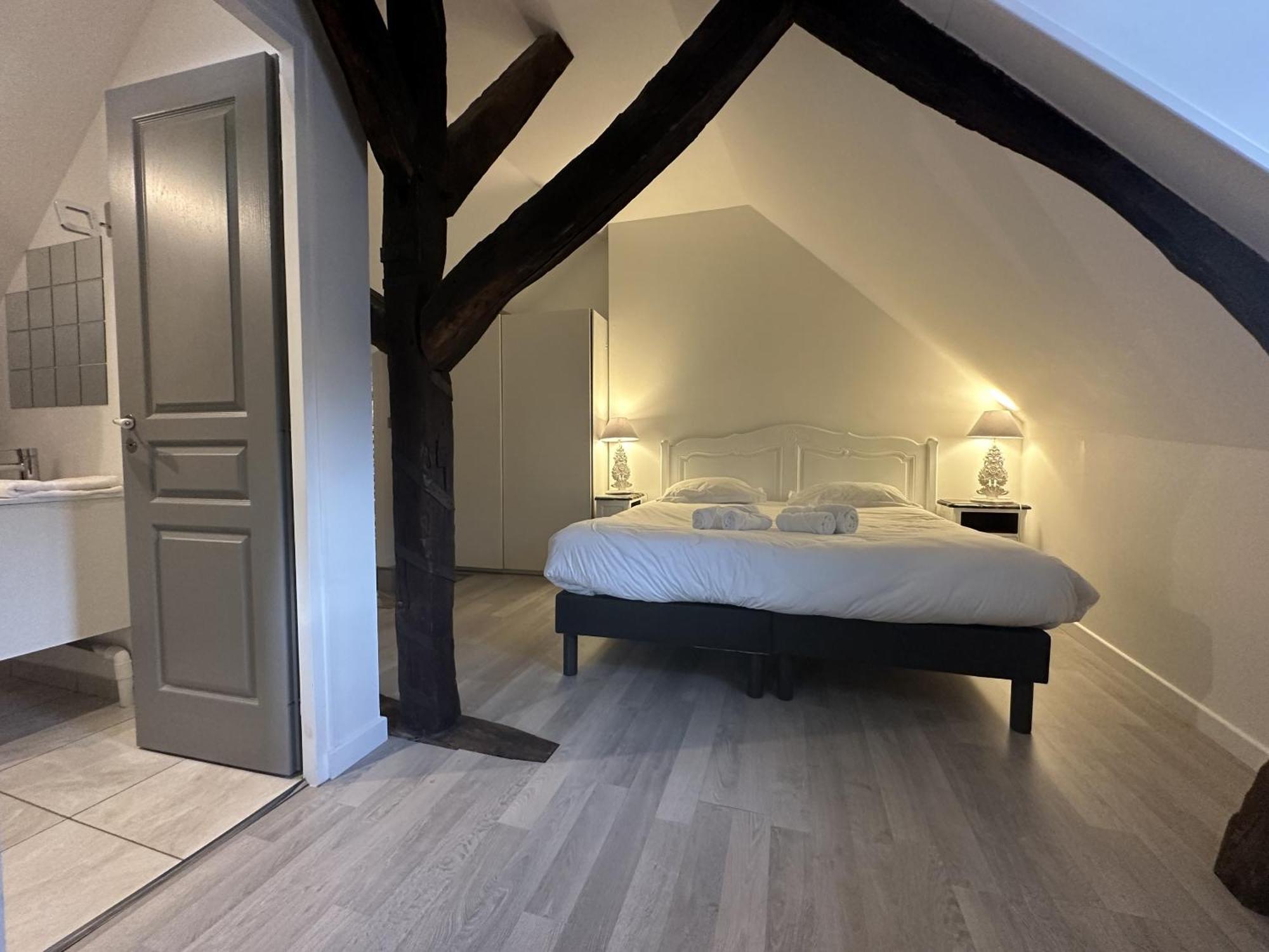 Batisse Paradis- 3 Appartements Calmes Et Elegants Au Centre Historique De Beaune Beaune  Pokoj fotografie